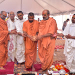 Swaminarayan Vadtal Gadi, Shri-Harismruti-Katha-Day-3-Yagna-Newjersey-7-1.jpg